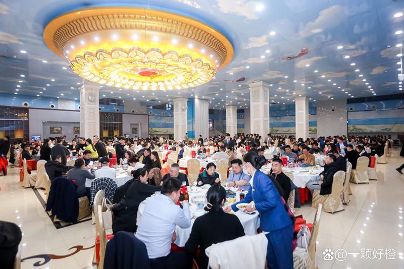 团队活力加油站——企业团建聚餐新风尚